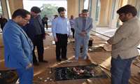 به مناسبت هفته کار و کارگر با حضور فرماندار دشتی و جمعی از مدیران و کارگران این شهرستان قبور مطهر شهدا شهر خورموج عطر افشانی و غبار رویی شد