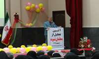 دشمن در تلاش برای جداکردن نسل جوان از مسیر انقلاب است