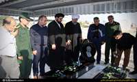 به مناسبت پنجم مرداد سالروز اقامه اولین نماز جمعه در کشور قبور مطهر شهدای شهر خورموج غبارروبی شد
