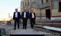 فرماندار دشتی از کندی اجرای پروژه مدرسه روستای بنیاد و شهر کاکی انتقاد کرد