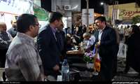 برگزاری میز خدمت مدیرکل کمیته امداد امام (ره) بوشهر در تجمع شبانه مردمی میدان شهید مهدوی